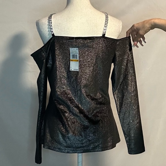 Beautiful MI holiday or going out top - Picture 5 of 7